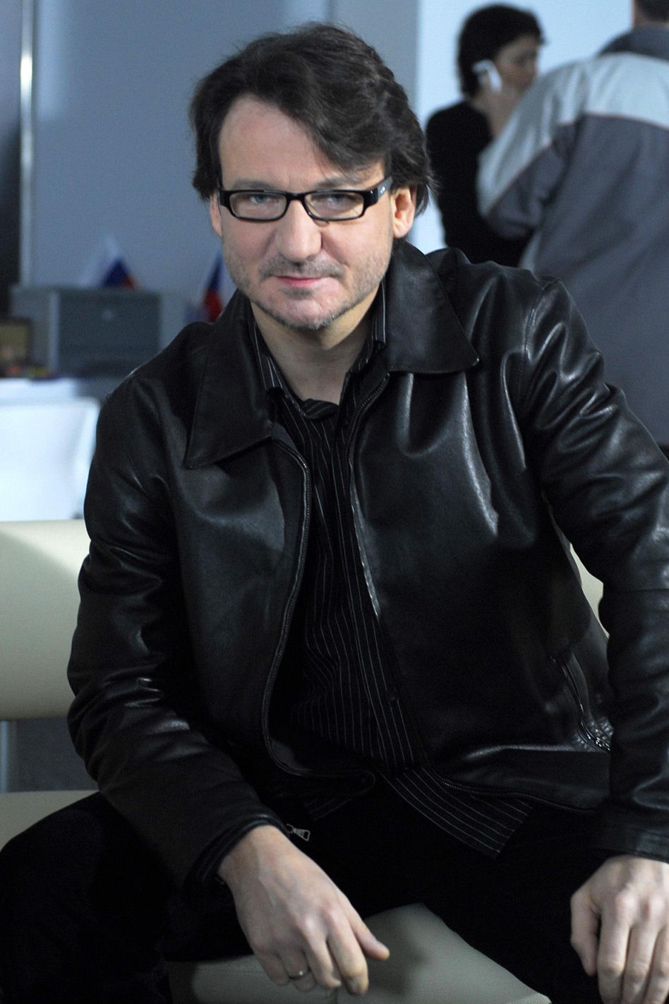 Robert Więckiewicz zaczynał w technikum budowlanym. Tak wyglądała jego niezwykła metamorfoza