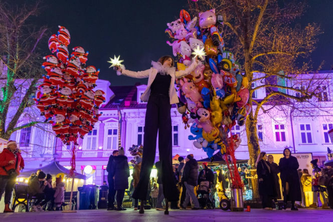 To najbardziej świąteczne miasto w województwie śląskim. Częściowo znajduje się w Małopolsce