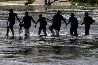 Rzeka stała się śmiertelną pułapką. Pięciu migrantów nie żyje