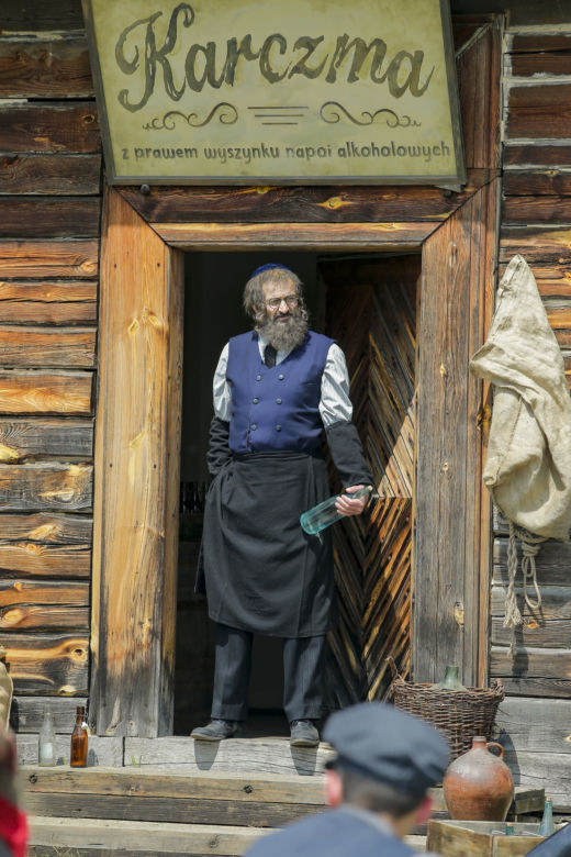 Artur Żmijewski kręci nowych "Samych swoich"
