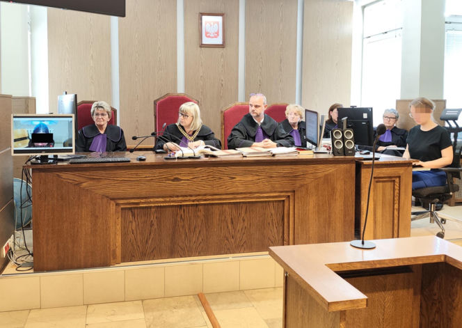 Zabili 83-letnią seniorkę za 180 zł.  Jej pokiereszowane ciało ukryli w wersalce