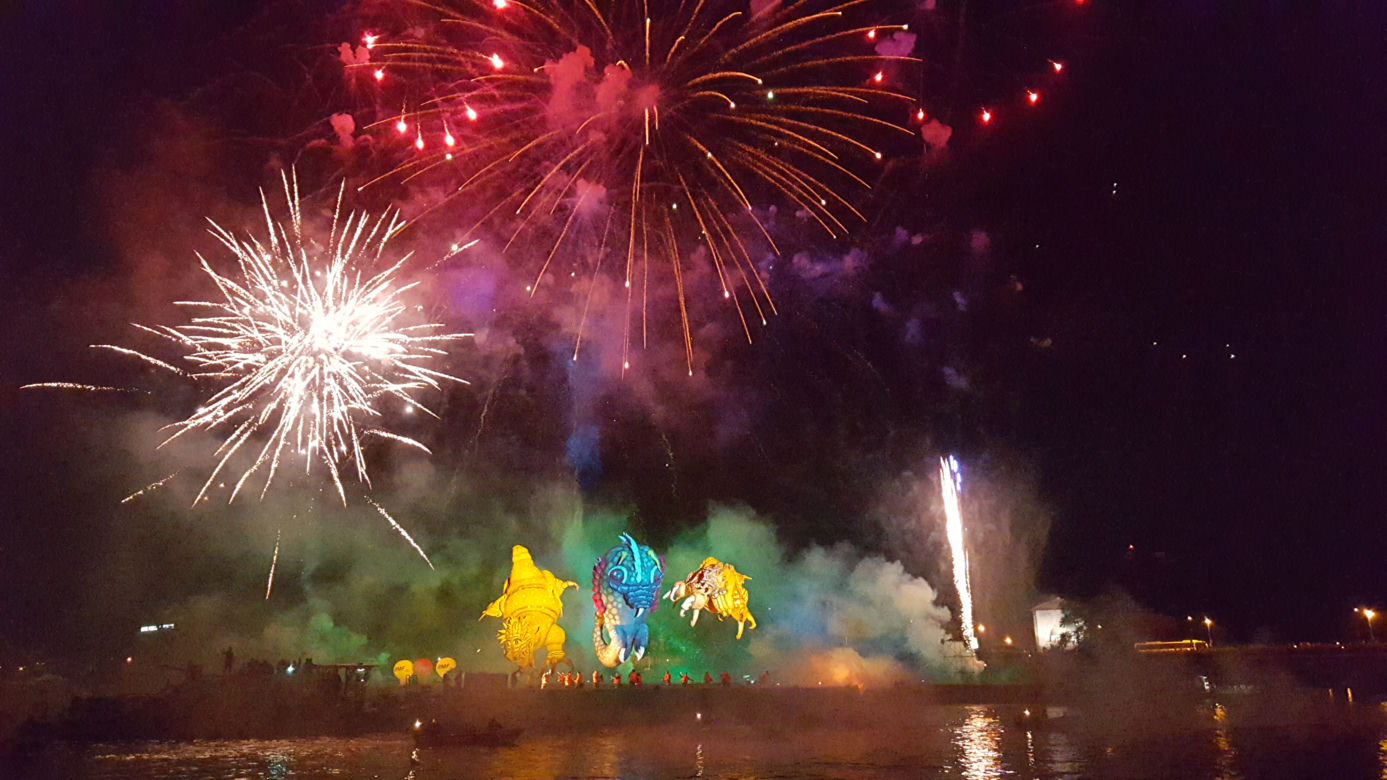 Parada Smoków 2016: Wielkie Widowisko Plenerowe na Wiśle [GALERIA ZDJĘĆ, WIDEO]