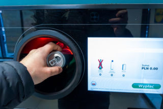 Kolejny rekord! Ponad 400 zł za butelki