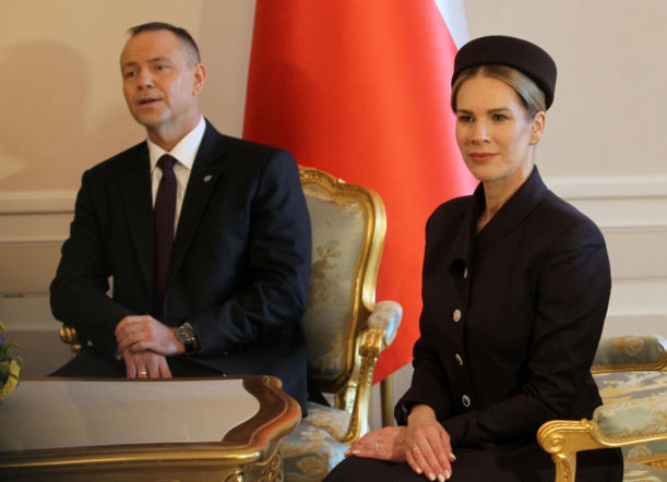 Alarm w Pałacu Prezydenckim? Notowania Nawrockiego lecą w dół