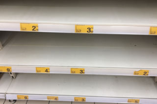 Niedobór CO2. Sprawdź, jakich produktów może zabraknąć w sklepach!