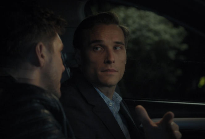 M jak miłość, odcinek 1913. Marcin (Mikołaj Roznerski), Olek (Maurycy Popiel)