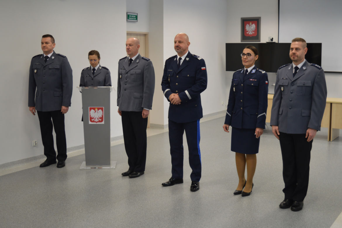Policjanci z Torunia mają nowego komendanta. Zdjęcia z uroczystości