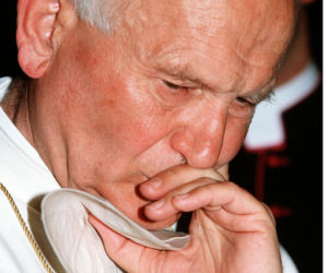 Sławny pedofil na prywatnym spotkaniu z Janem Pawłem II! Szokujące zdjęcie