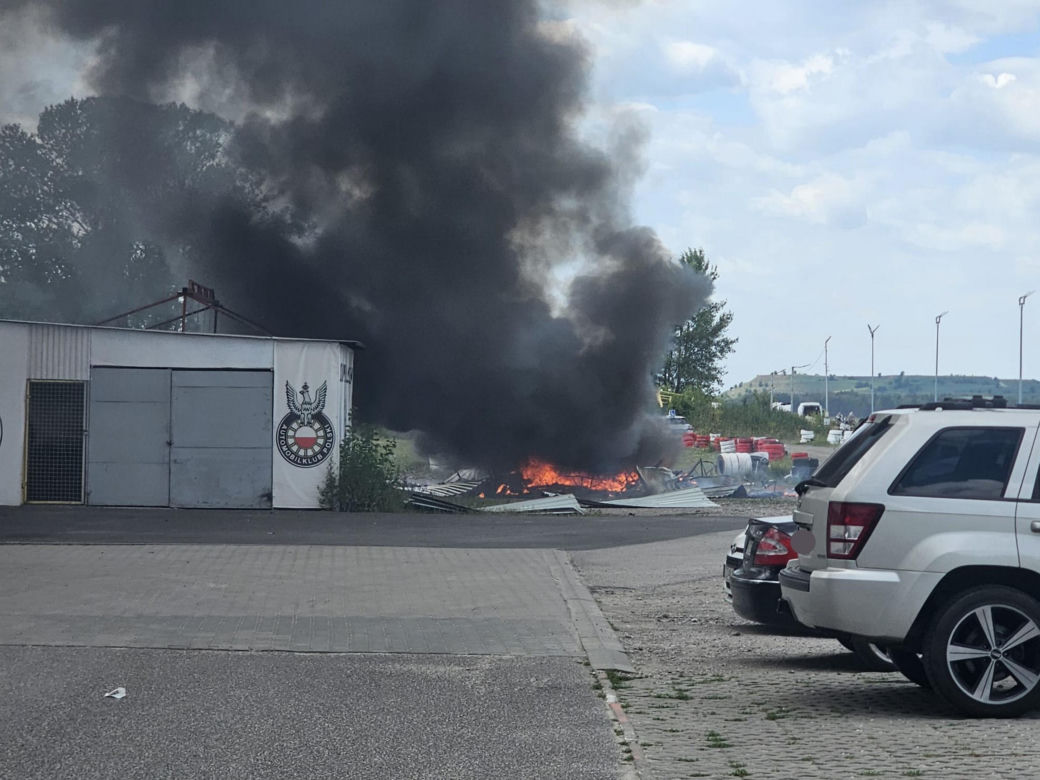 Katastrofa samolotu w Warszawie. Dwie osoby nie żyją