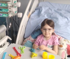 Groźny nowotwór zmienił jej życie w koszmar. Pomóżmy 5-letniej Mai ze Świdwina!