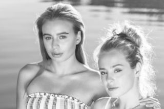 Bieniuk i Gąsiewska budzą zachwyt w bikini. Zdjęcia z planu horroru! 