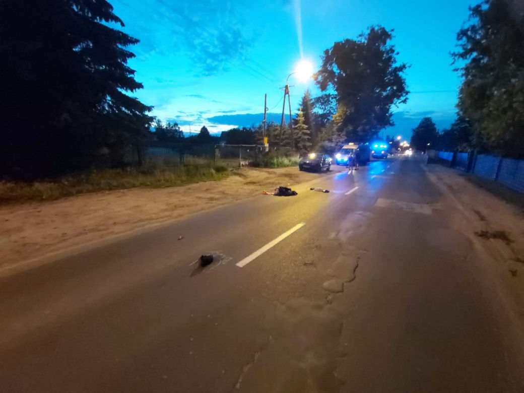 Motocyklista nie posiadał prawa jazdy, za to miał sporo promili