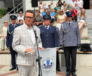 Święto Policji w Starachowicach. Uroczyste awanse, rodzinny piknik i podziękowania