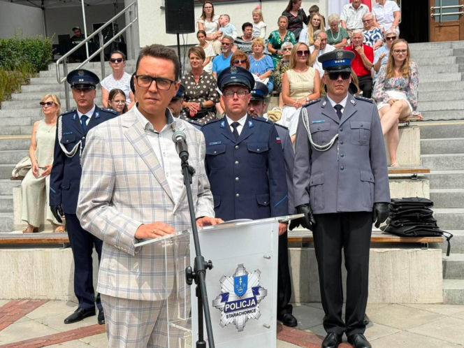 Święto Policji w Starachowicach. Uroczyste awanse, rodzinny piknik i podziękowania