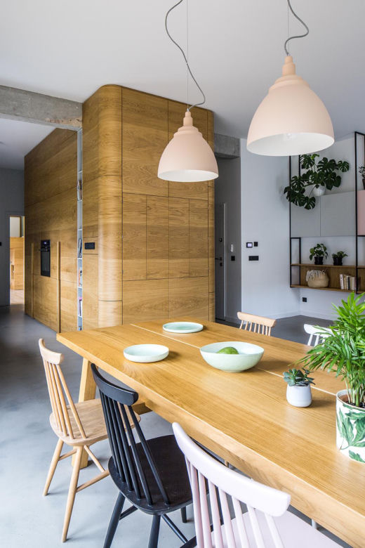 Styl industrialny w Gdyni. 109-metrowe mieszkanie z ogródkiem