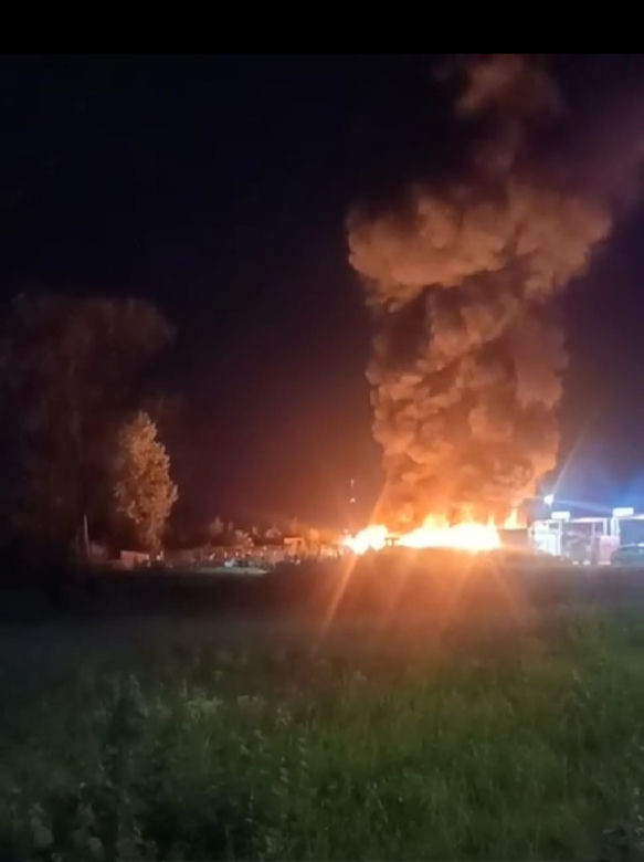 Wielkopolskie/ Gaszenie hałdy odpadów w Rawiczu może potrwać jeszcze kilkanaście godzin