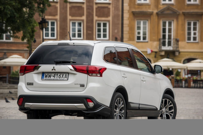 Mitsubishi Outlander lifting 2015