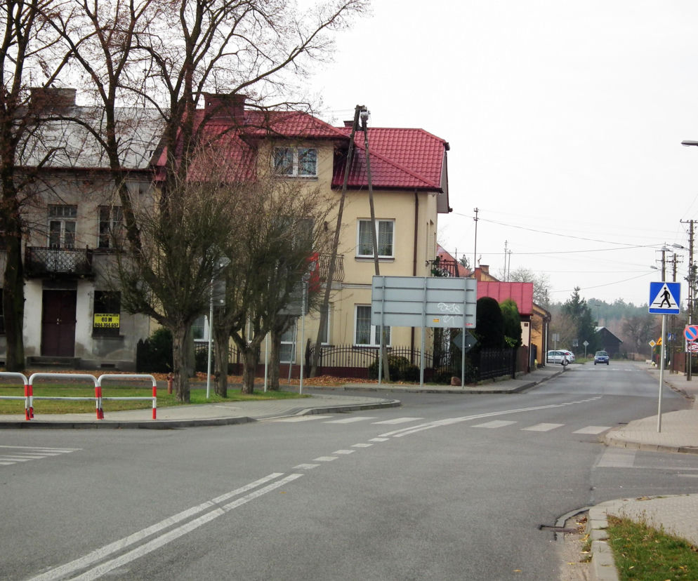 To jedno z najpiękniejszych miast w woj. łódzkim. Kiedyś leżało w woj. mazowieckim