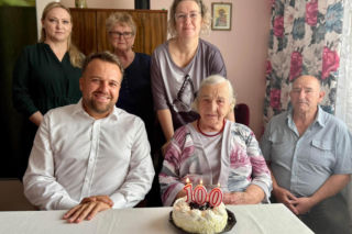 Dożywają setki, a będzie ich coraz więcej. W Świętokrzyskiem przybywa stulatków. Jak żyją najstarsi mieszkańcy regionu?