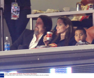 Angelina Jolie i Brad Pitt na Super Bowl