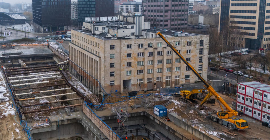 Łódzki Dom Kultury - wciąż jest częścią placu budowy