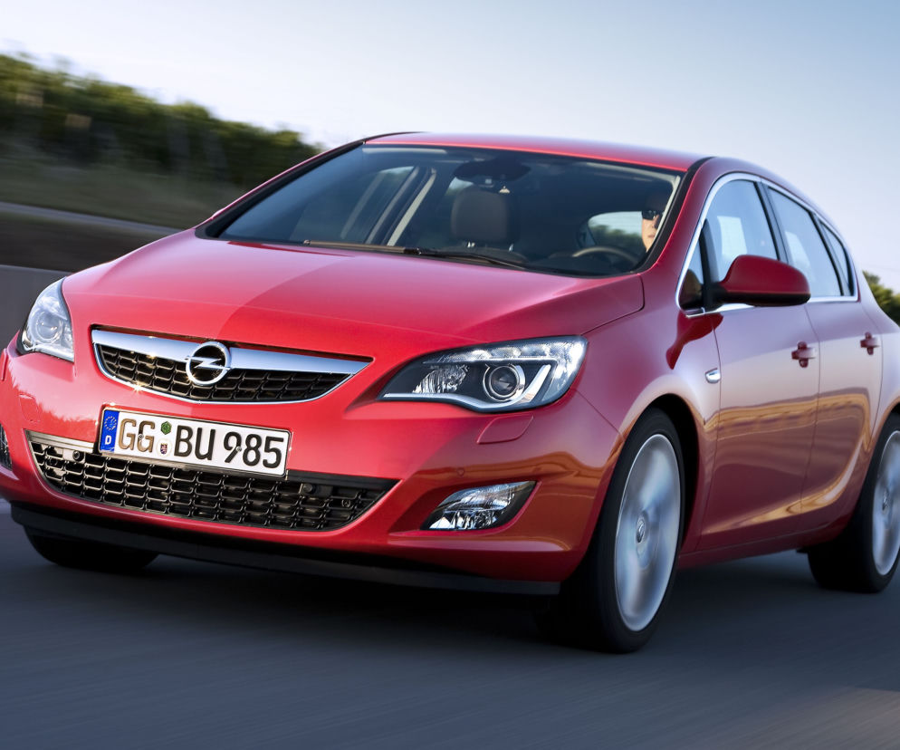 Opel Astra IV