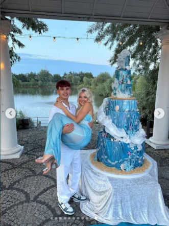 18-latka zasypana luksusami! Eliza Macudzińska pokazuje prezenty i mówi o "dużej kasie"