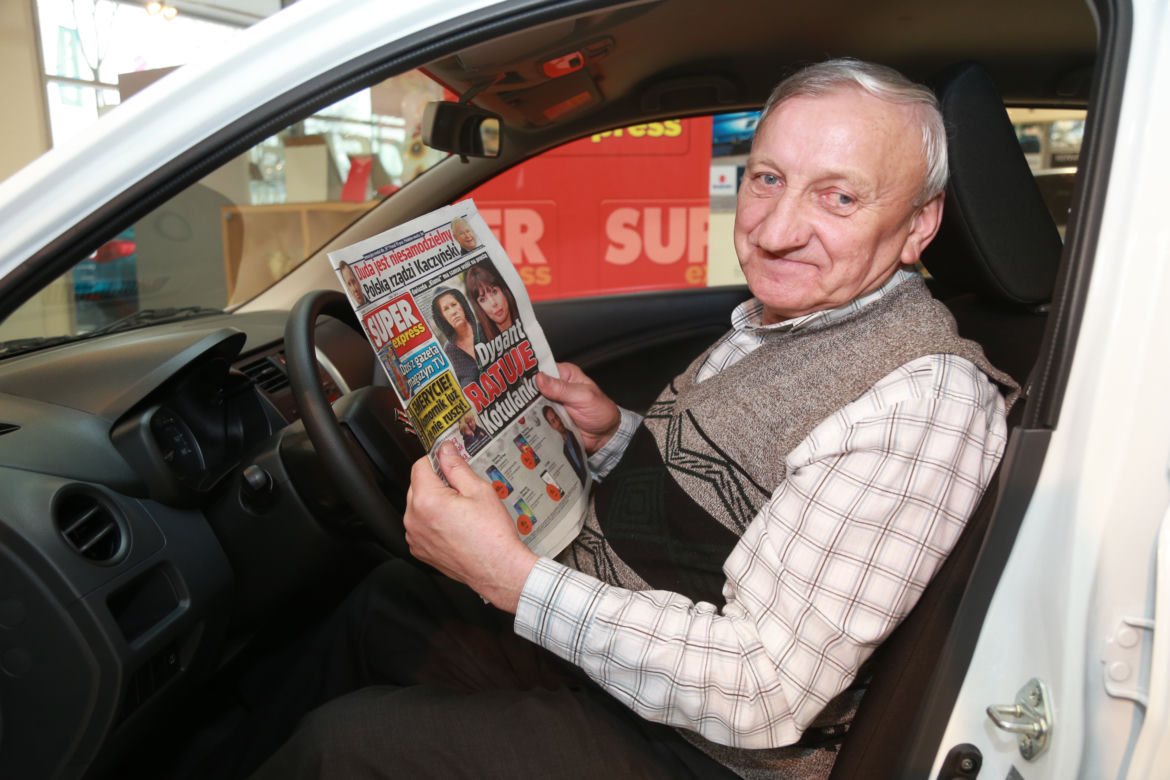 PAN STANISŁAW WYGRAŁ SUZUKI W ZDRAPCE SUPER EXPRESS-U.