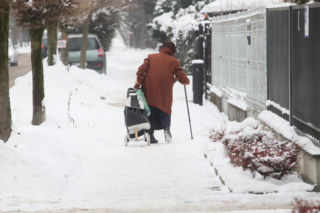 Nadciągają marzące opady i gołoledź,  a to nie wszystko. Potężne uderzenie. Prognoza IMGW  