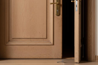 Oszustwo na hydraulika w Warszawie. Jak długo bezkarnie okradali seniorów?