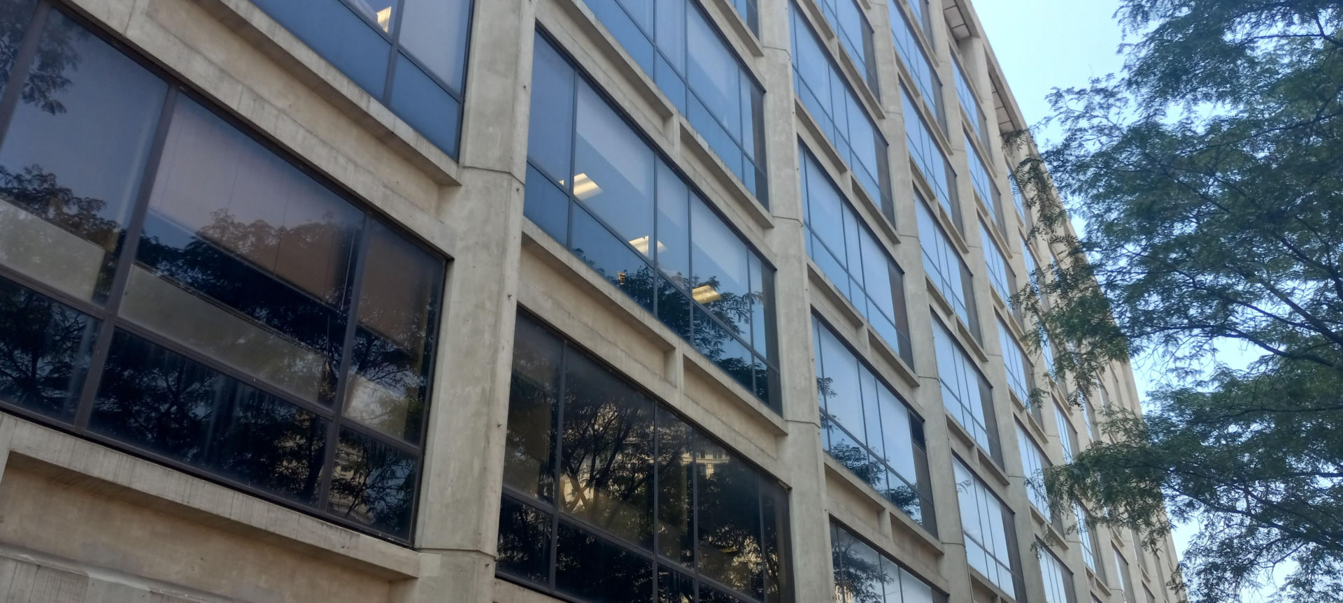 budynek biurowy przy 100 Gold Street