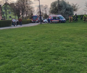 Kudowa-Zdrój. 9-letnia Zosia zginęła pod kołami jeepa. Na miejscu został tylko biały miś i znicze [ZDJĘCIA]