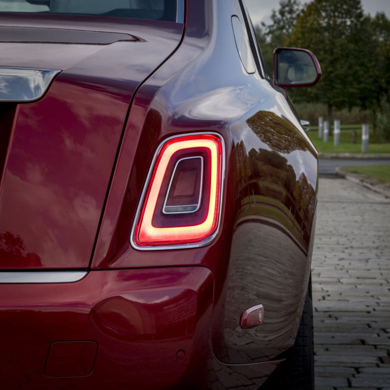 Rolls Royce Red Phantom 