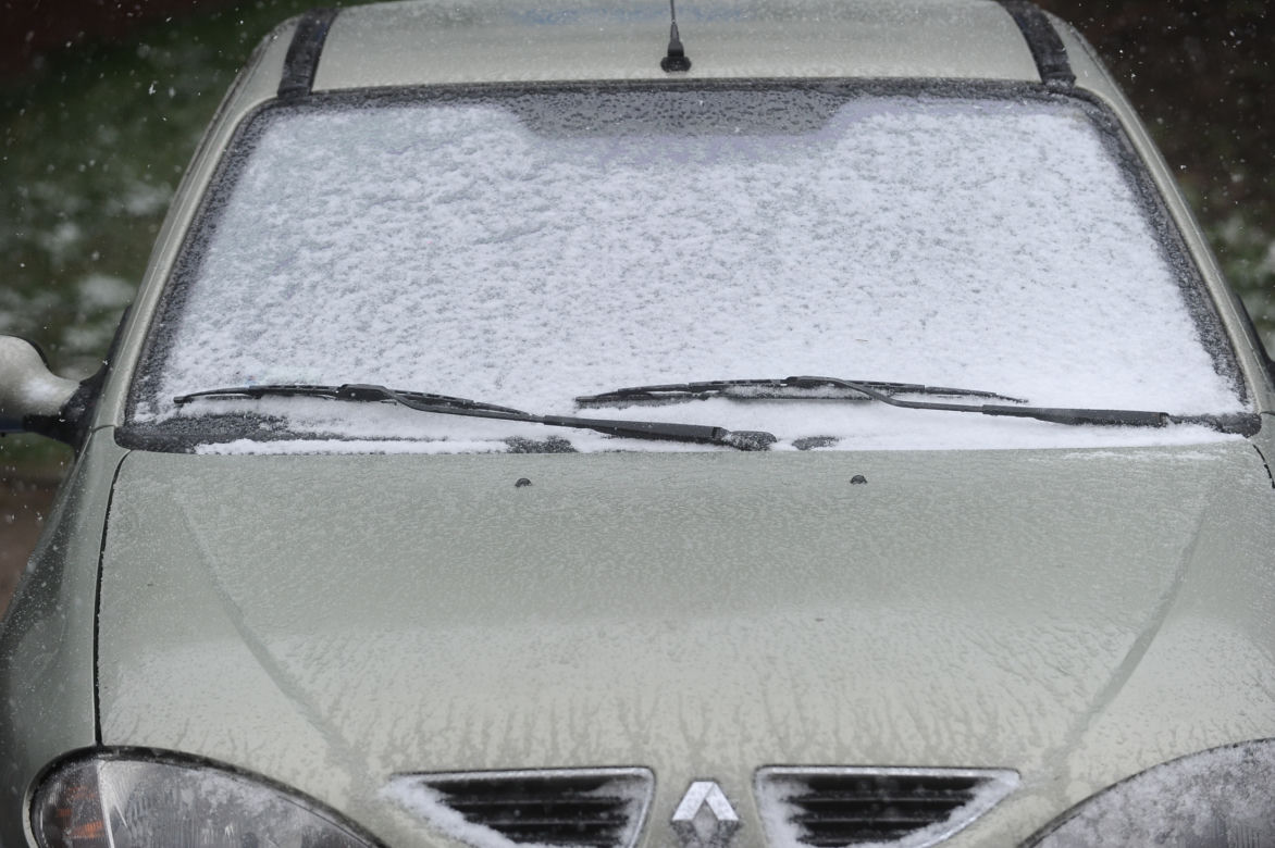 Śnieżyca nad Warszawą. Kiedy przestanie padać?