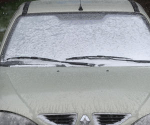 Śnieżyca nad Warszawą. Kiedy przestanie padać?