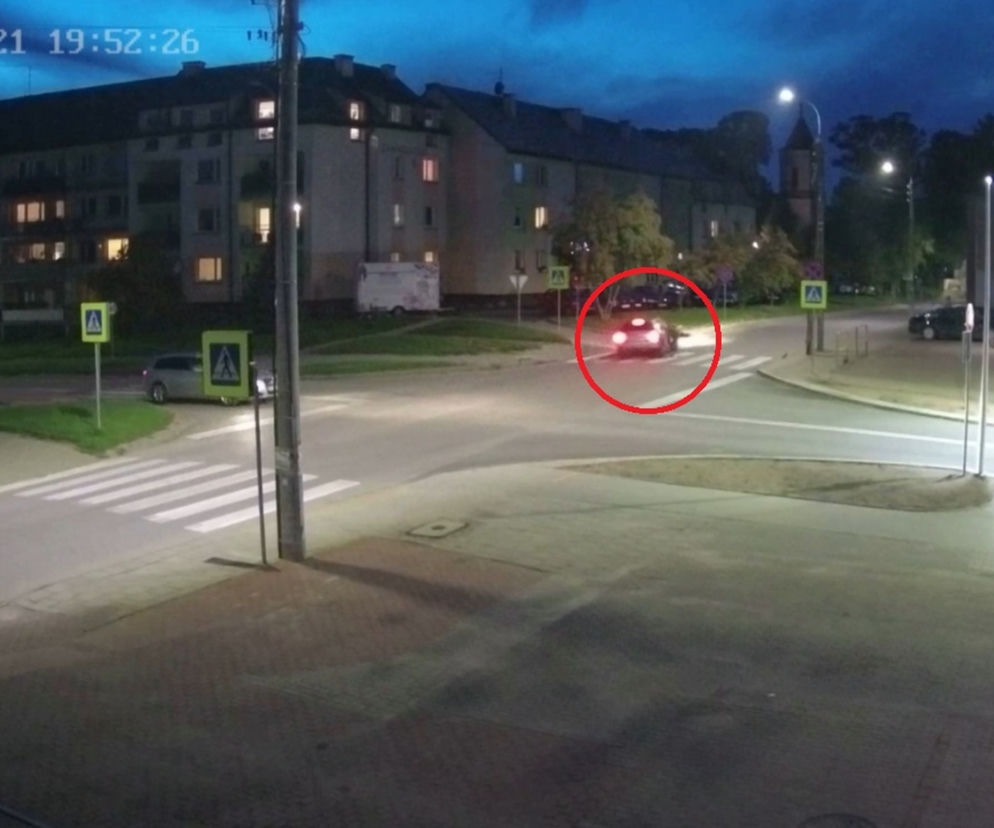 Sejny. Kobieta potrącona na pasach! Policja udostępniła nagranie. Kierowca poszukiwany