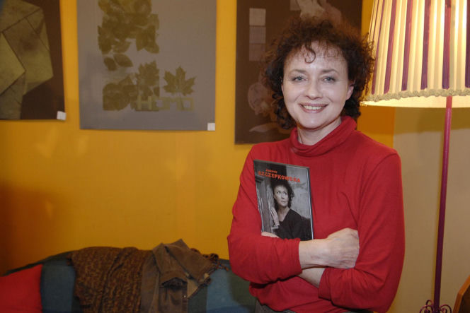 Pamiętacie jej debiut w "Czterdziestolatku"? Tak przez dekady zmieniała się Joanna Szczepkowska