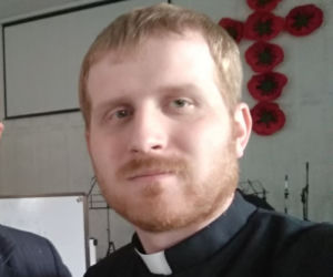 Nie tylko siostry dominikanki! W bocheńskim DPS pomaga też ksiądz z Kazachstanu. Kim jest?