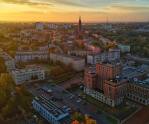 To największe miasto w województwie śląskim. Jednak nie zawsze posiadało prawa miejskie