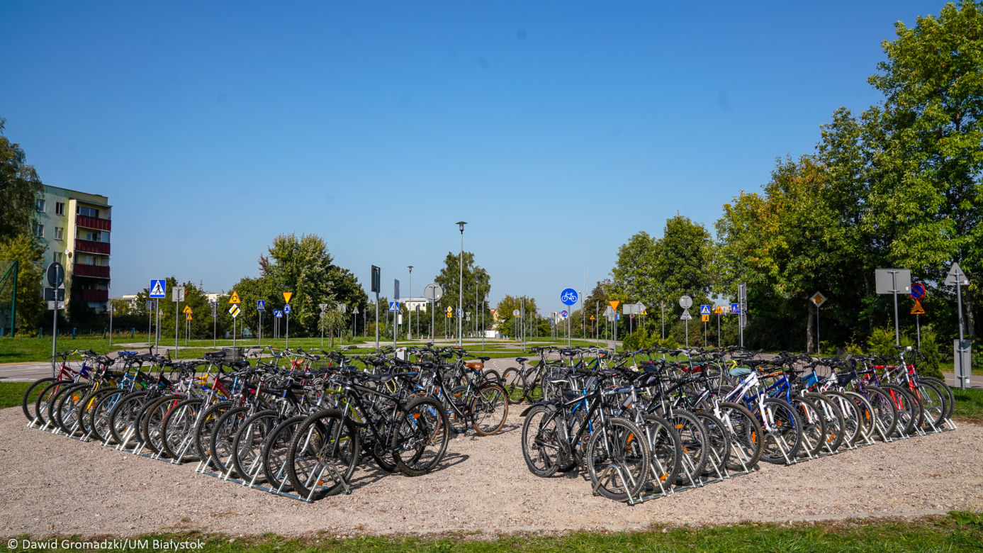 Uczniowie SP 43 w Białymstoku ZA DARMO otrzymali 60 rowerów