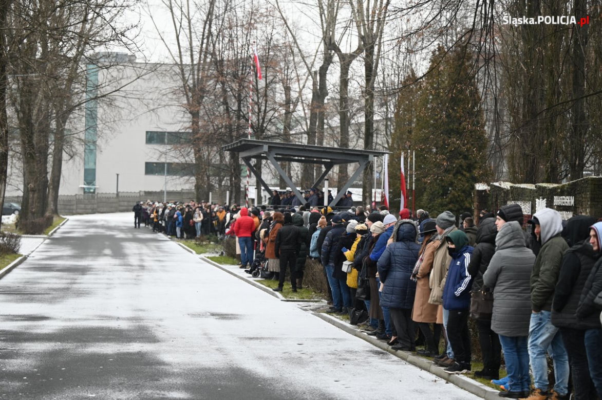 Śląskie: 156 nowych policjantów złożyło ślubowanie w Katowicach