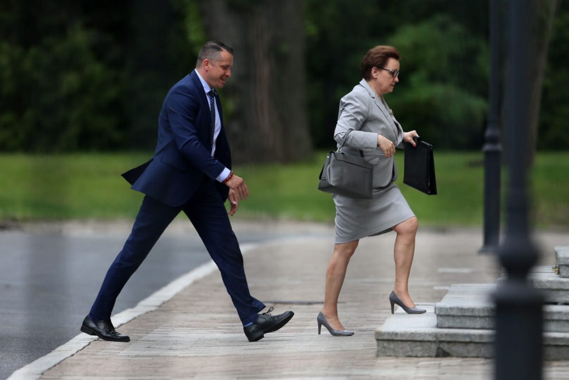 ZUPEŁNIE odmieniona Anna Zalewska! Jest nie do poznania