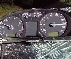 Gnał 190 km/h, roztrzaskał się na drzewie