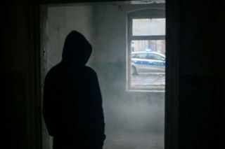 Zatrzymanie w Kluczborku. Z nożem groził byłej partnerce i dziecku