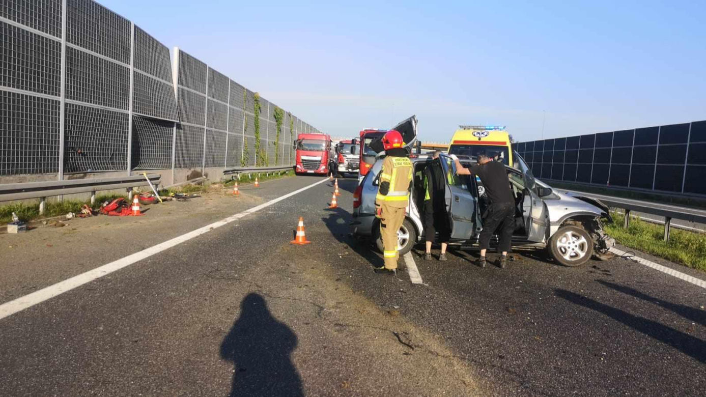 Paraliż na autostradzie A4! Samochód uderzył w bariery w Bielczy. Korek w kierunku Tarnowa!