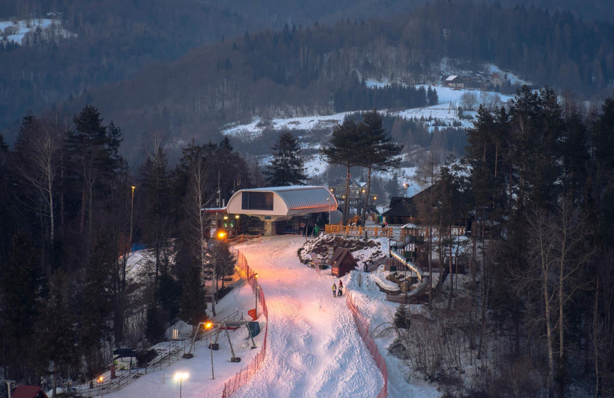 Szczawnica. Uzdrowisko zimą 
