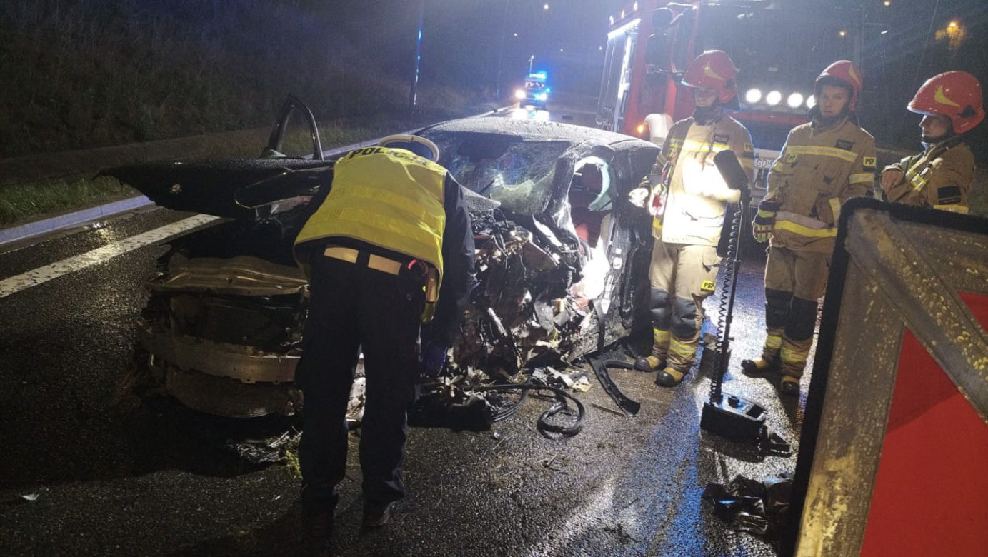 Tragiczny wypadek w Gdańsku. Nie żyje 30-letni kierowca mercedesa