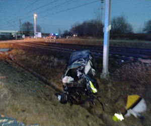 Tragiczny wypadek na przejeździe kolejowym w Legnicy
