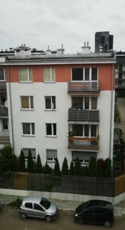 3-latek chodził po parapecie bloku w Kielcach! Szokujące nagranie z Kielc [ZDJĘCIA]