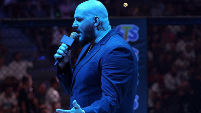 Waldemar Kasta pojechał na galę do Moskwy! Dostał szybki telefon od szefa KSW, musiał przeprosić